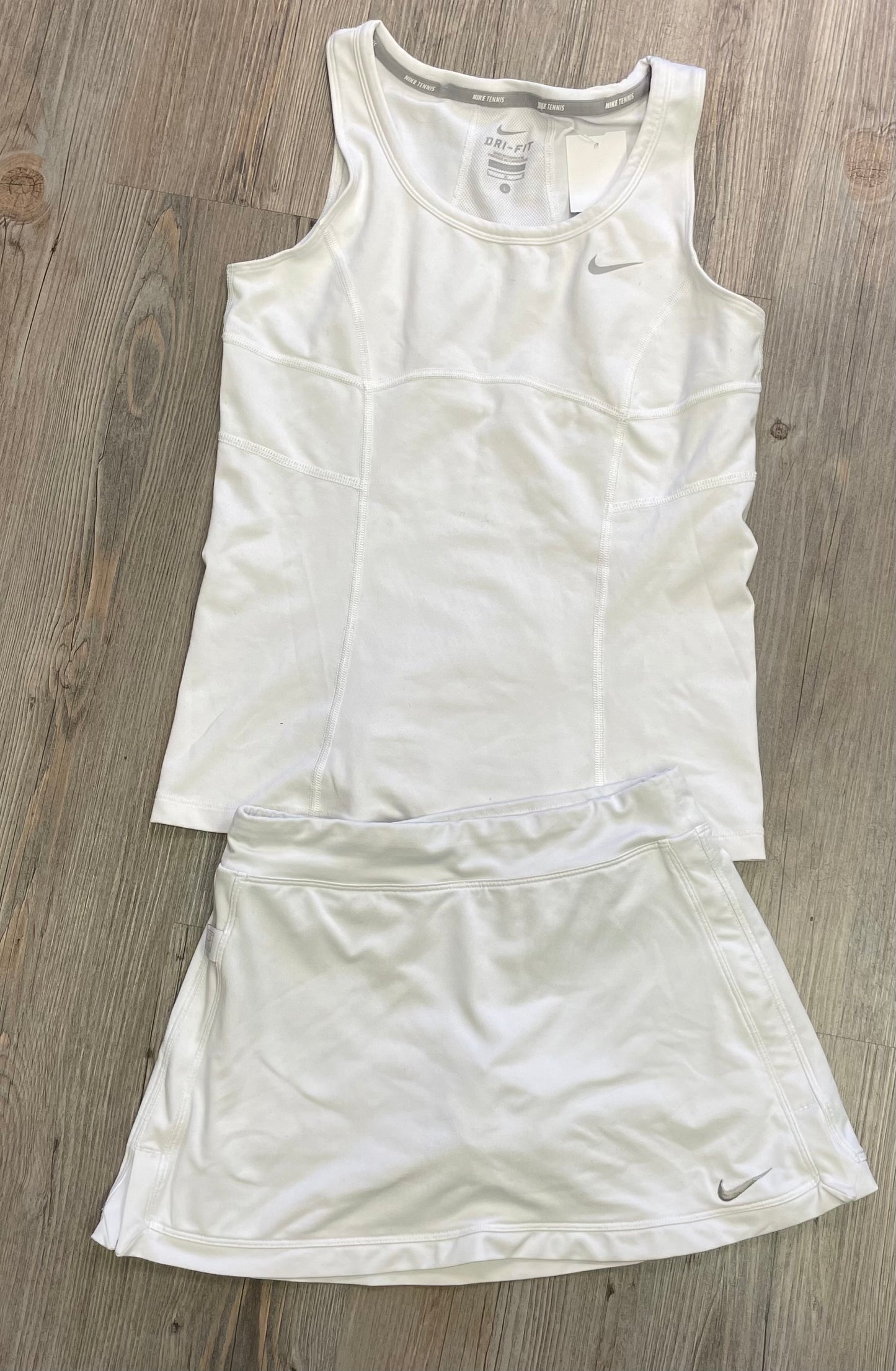 White Nike Tennis Set Clothing, 12Y