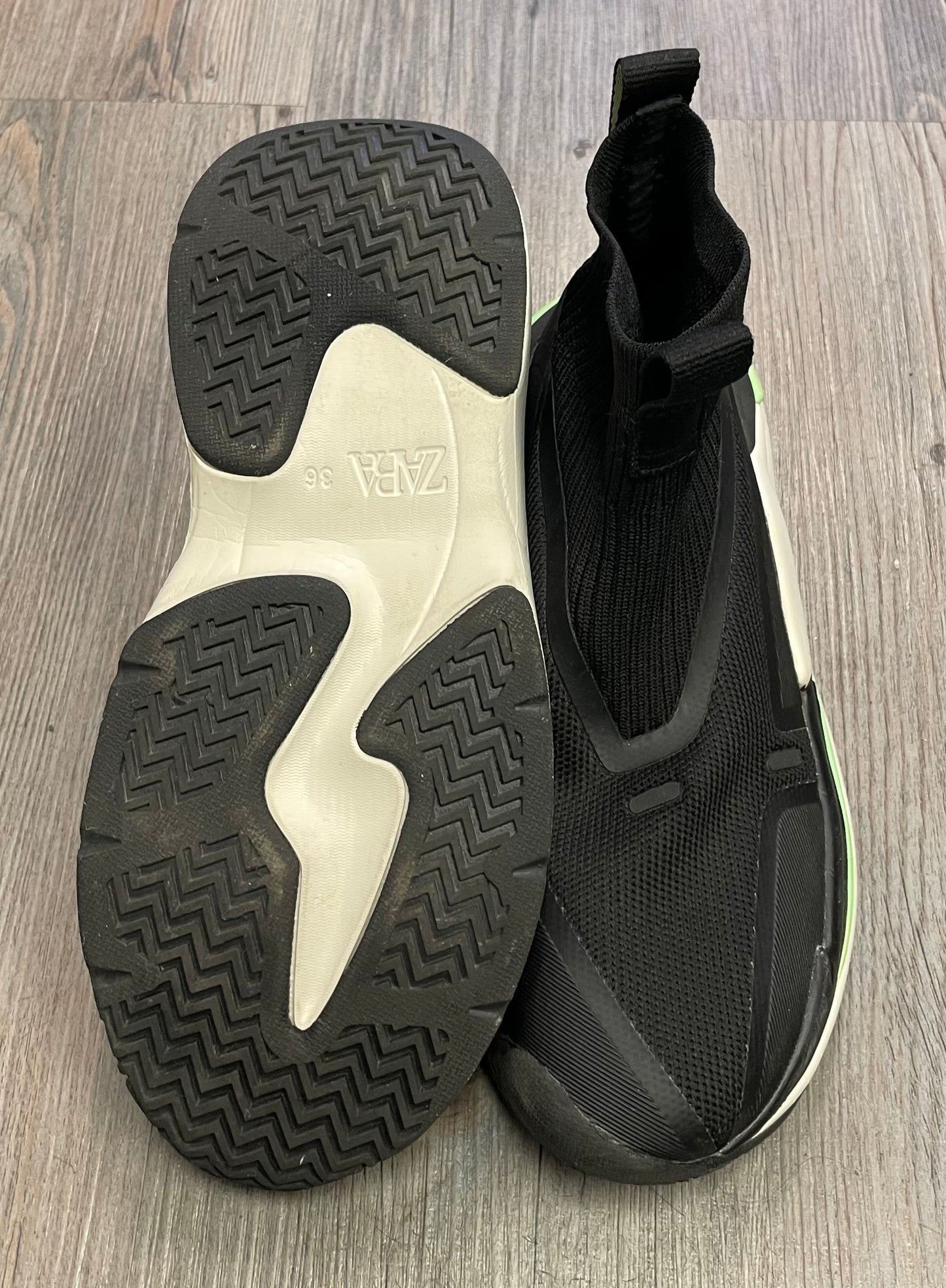 Black Zara Knitted Sneaker, 5.5Y