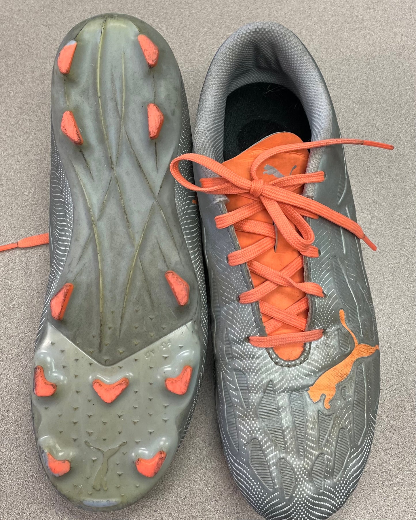 Grey Puma Soccer Cleats, 5Y