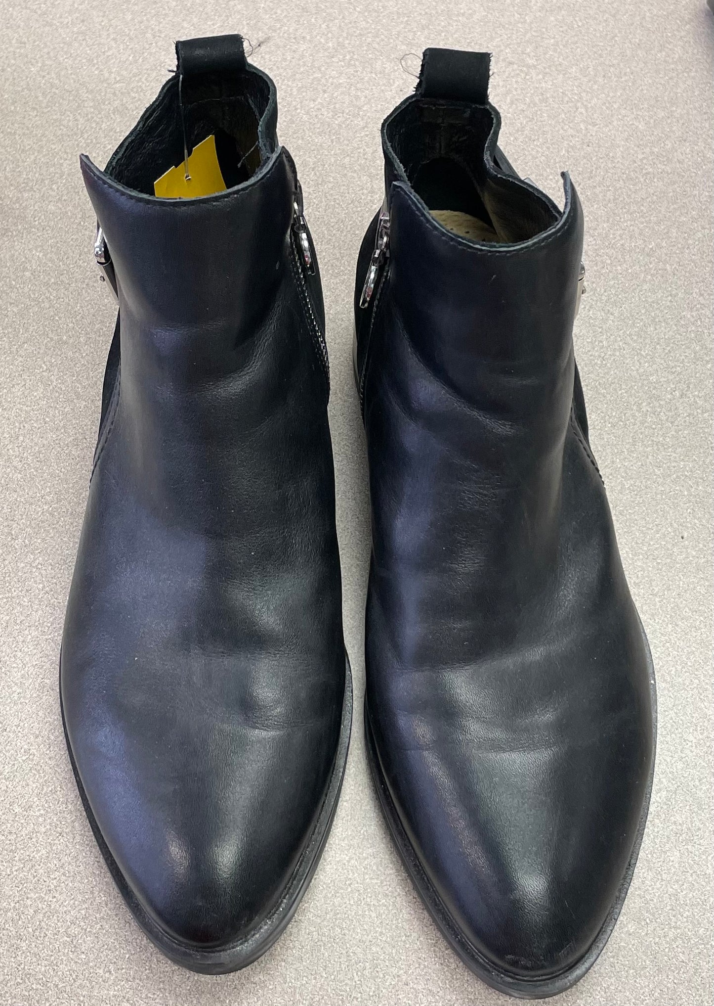 Black Ladies Zip Ankle Boots, 7.5Y