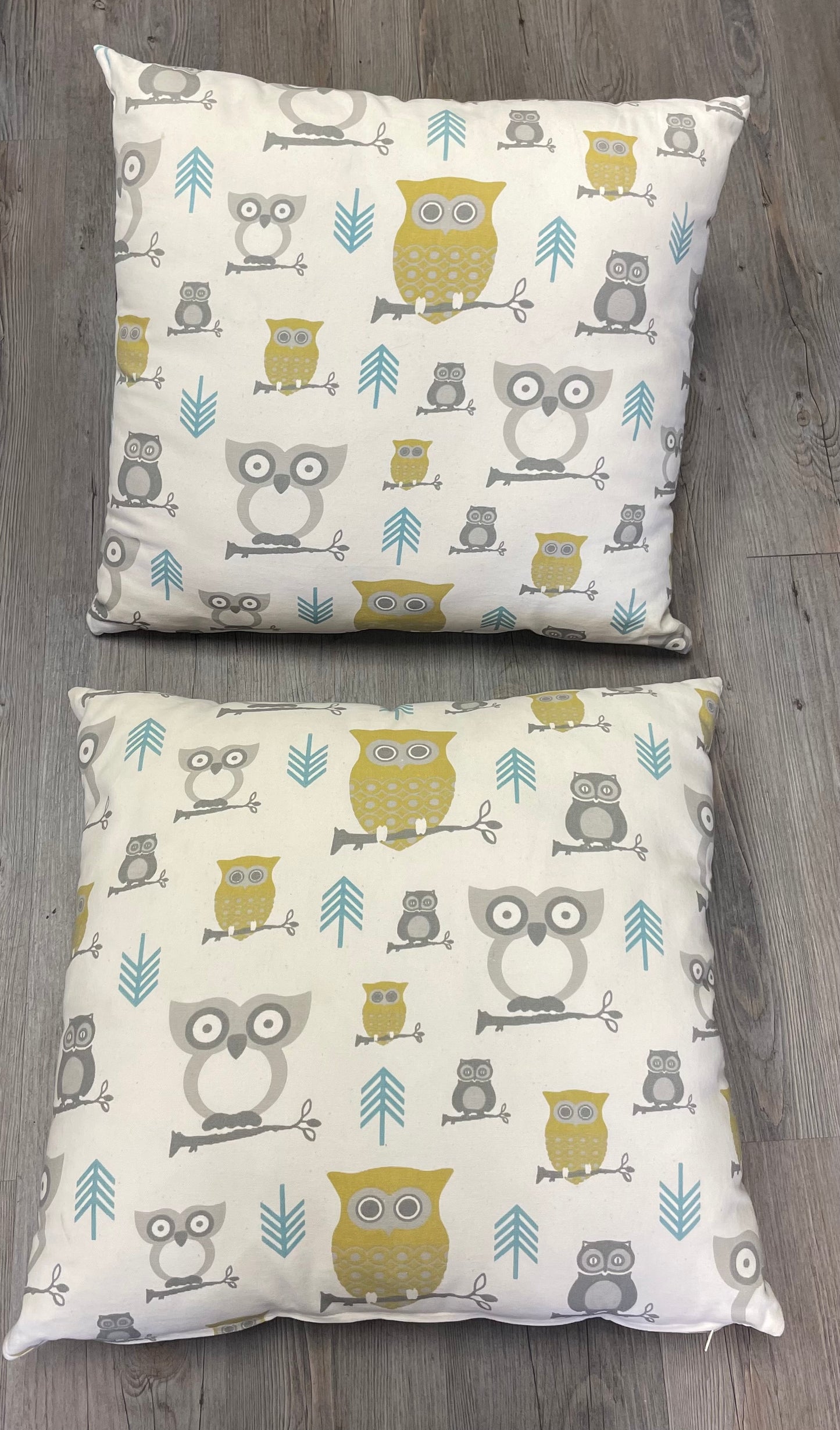 Multi Owl Decor Pillow 2pcs, Pre-owned