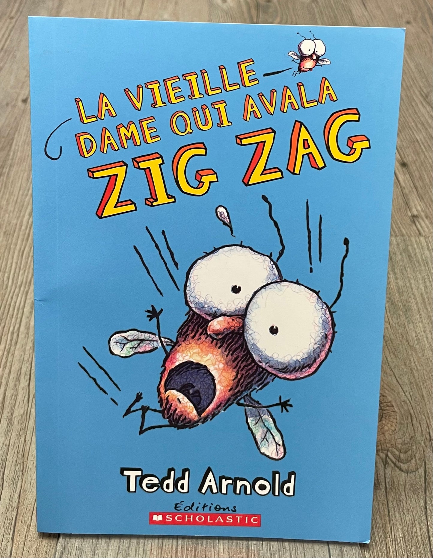 Blue La Vielle Dame Oui Avala, Paperback