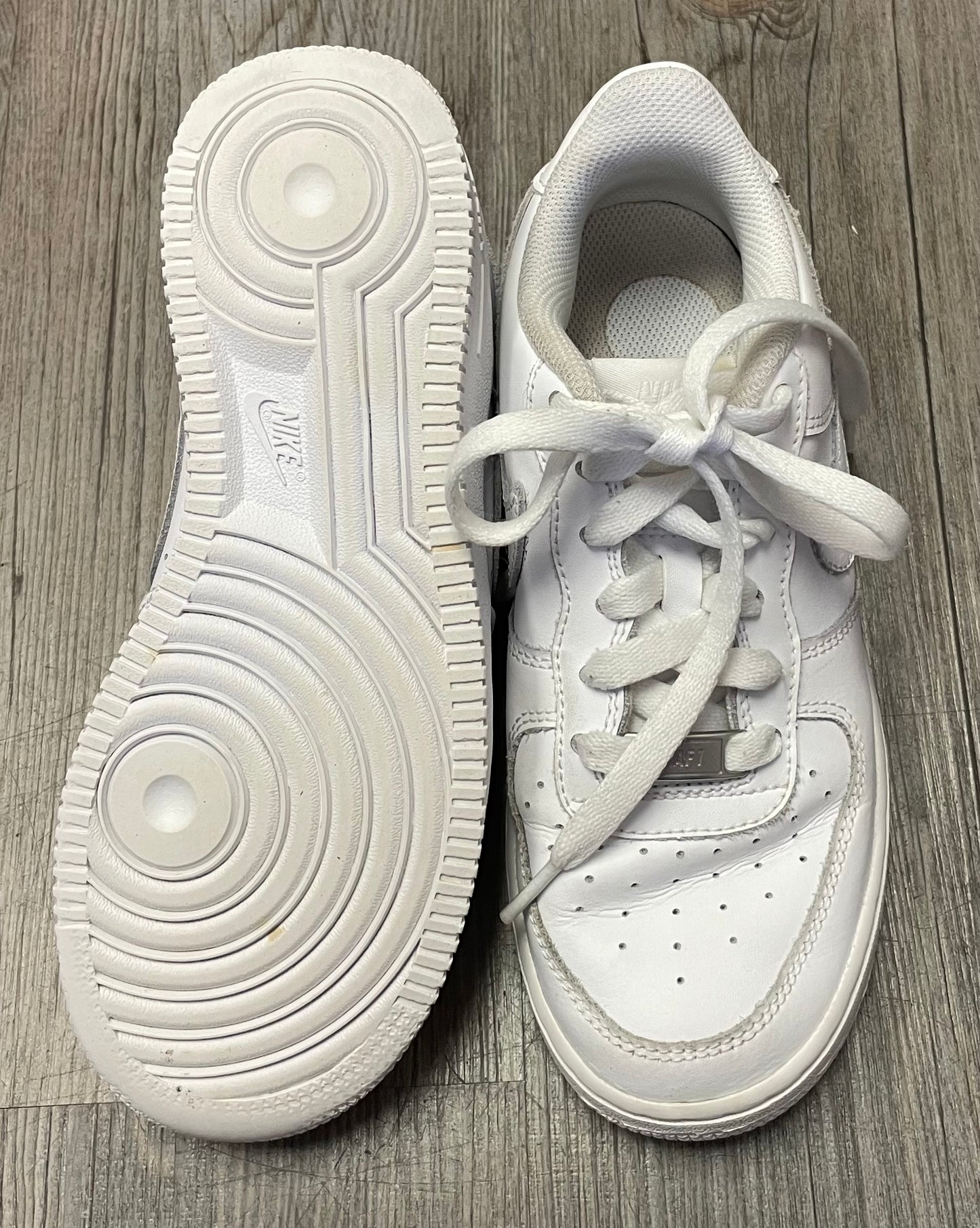 White Nike Lace Up Sneaker, 4Y