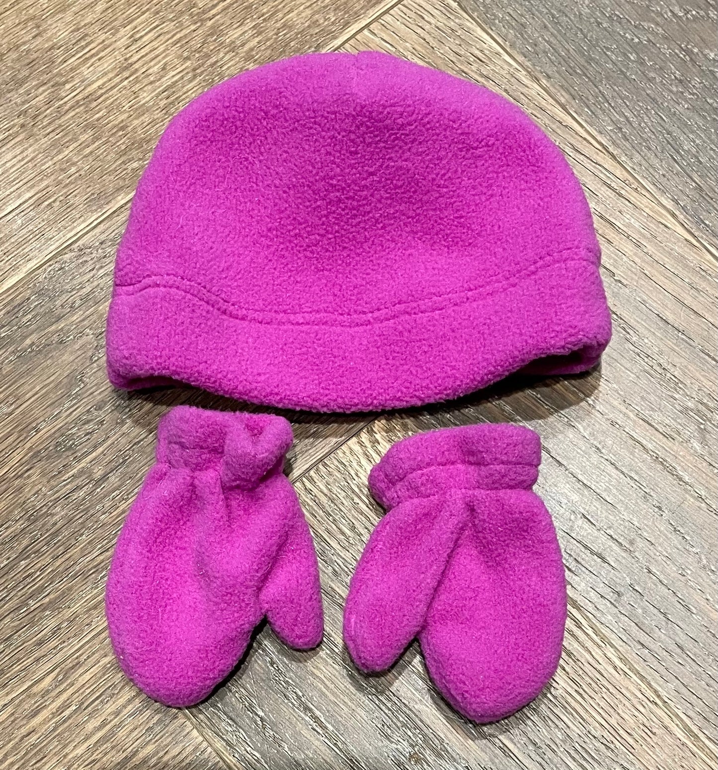 Purple Maplelea Doll Hat & Mitts, 18 Inch