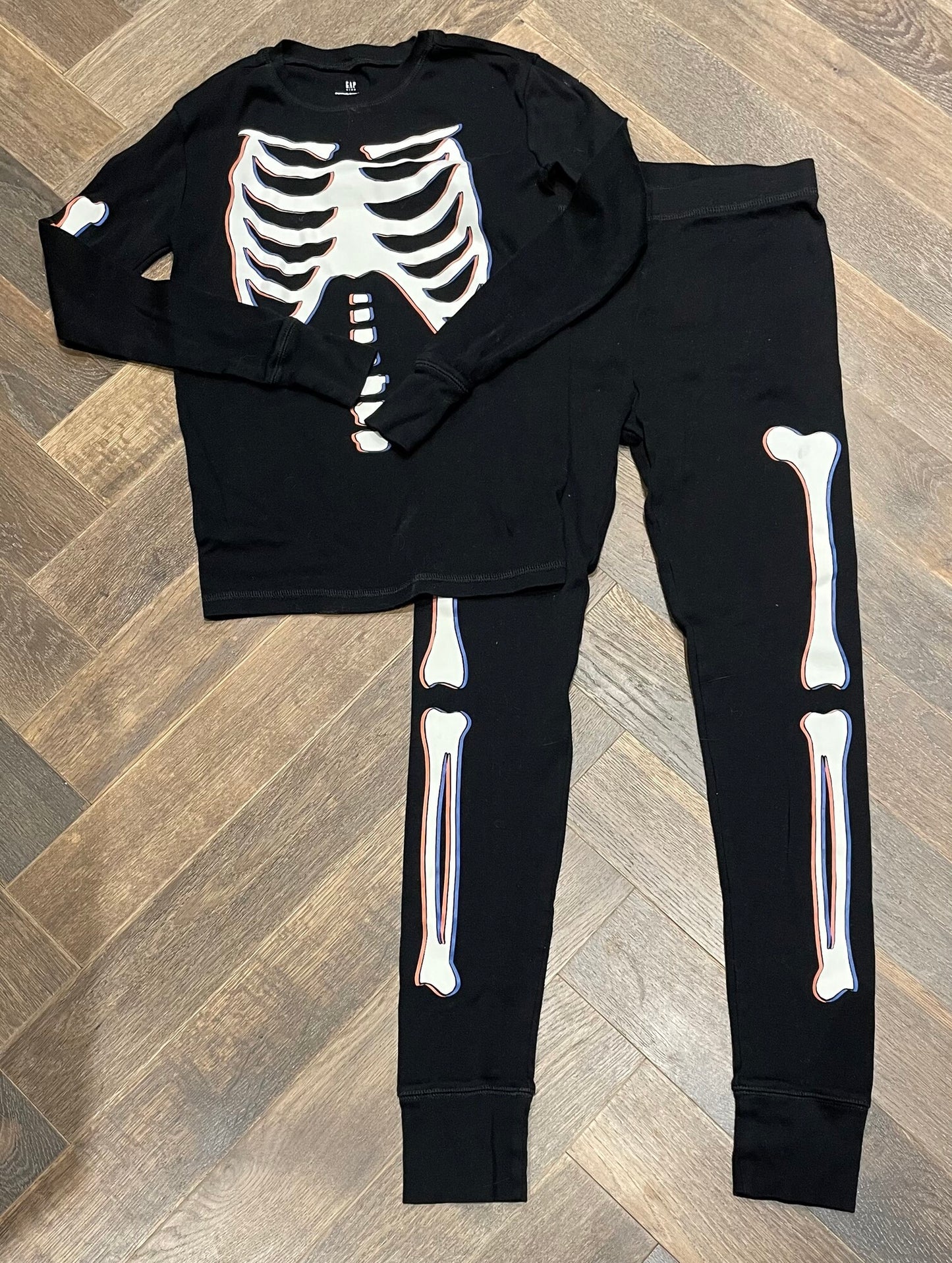 Black Gap Glow In The Dark, 14Y