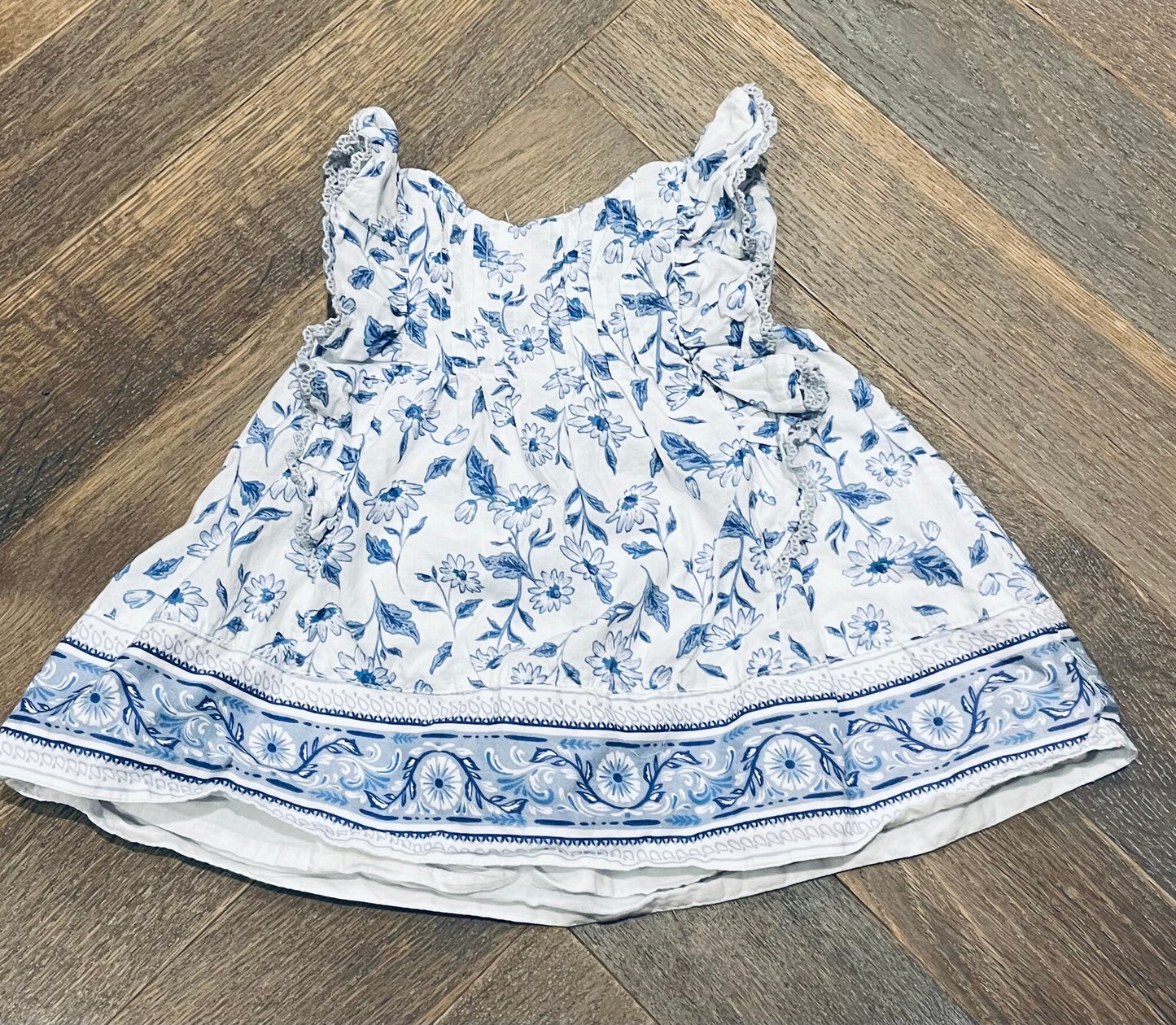 Floral Cupcakes And Cashmere, 12M