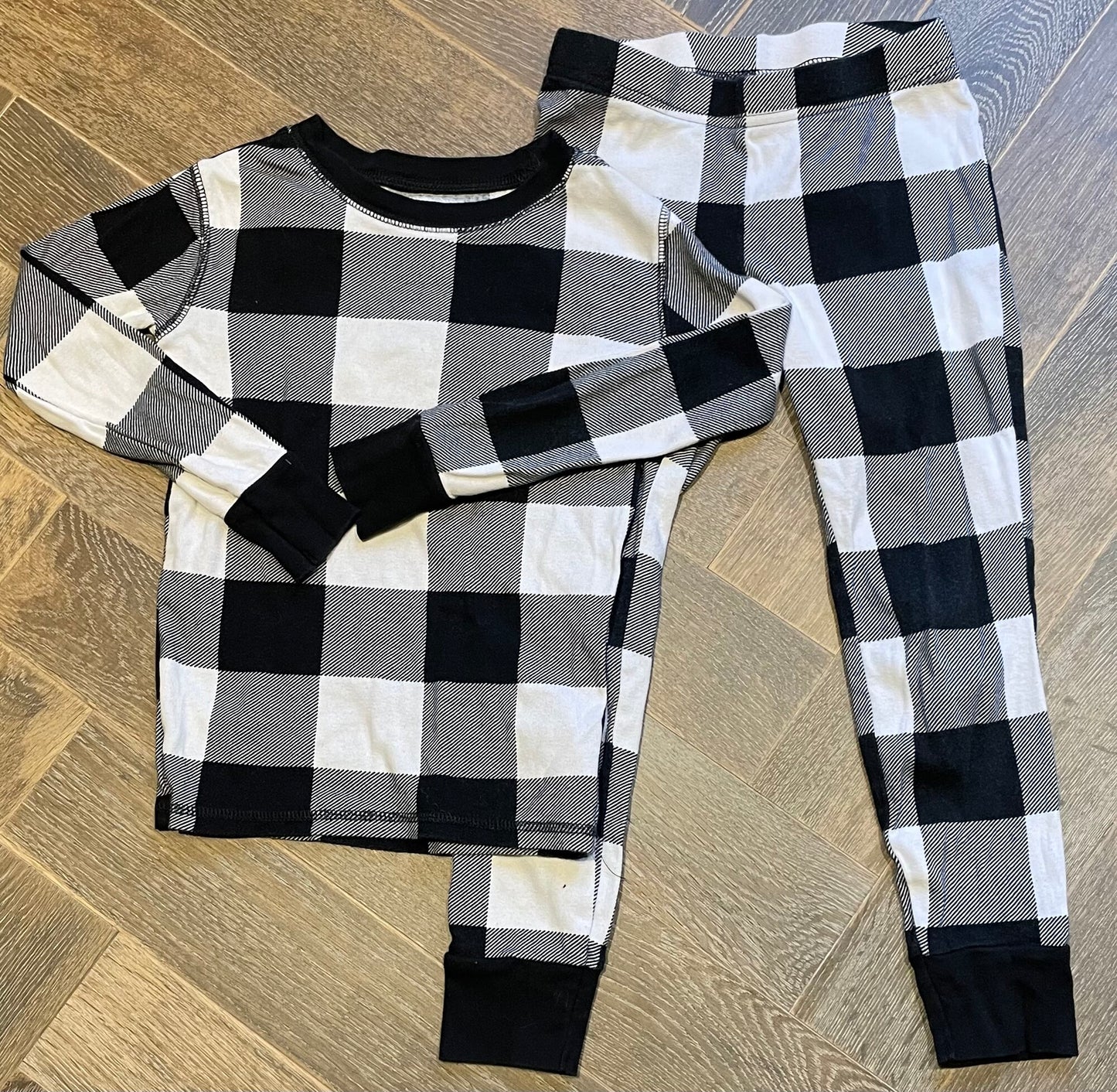 Blk/whit Old Navy Pj Set, 6Y