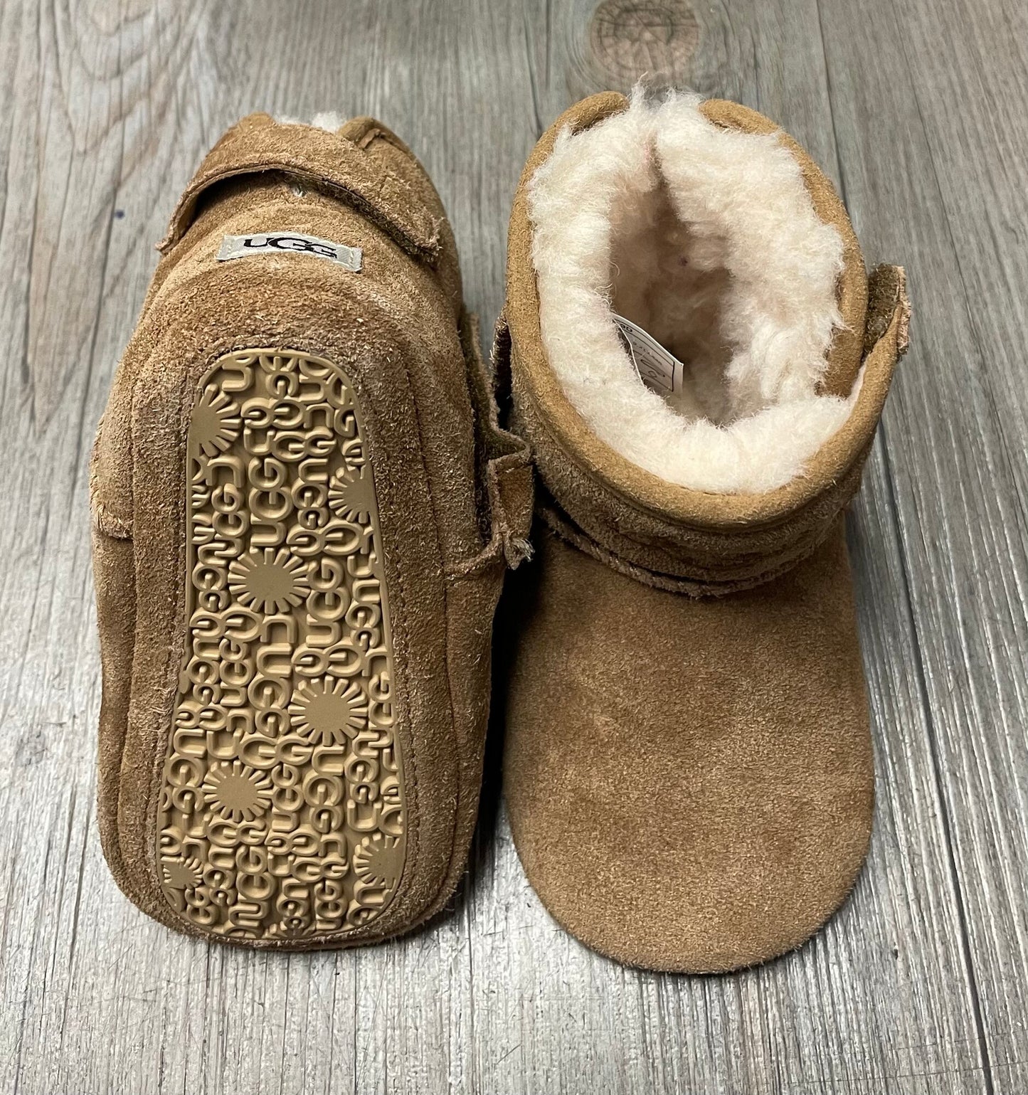 Brown Ugg Jesse 11 Velcro, 4-5T