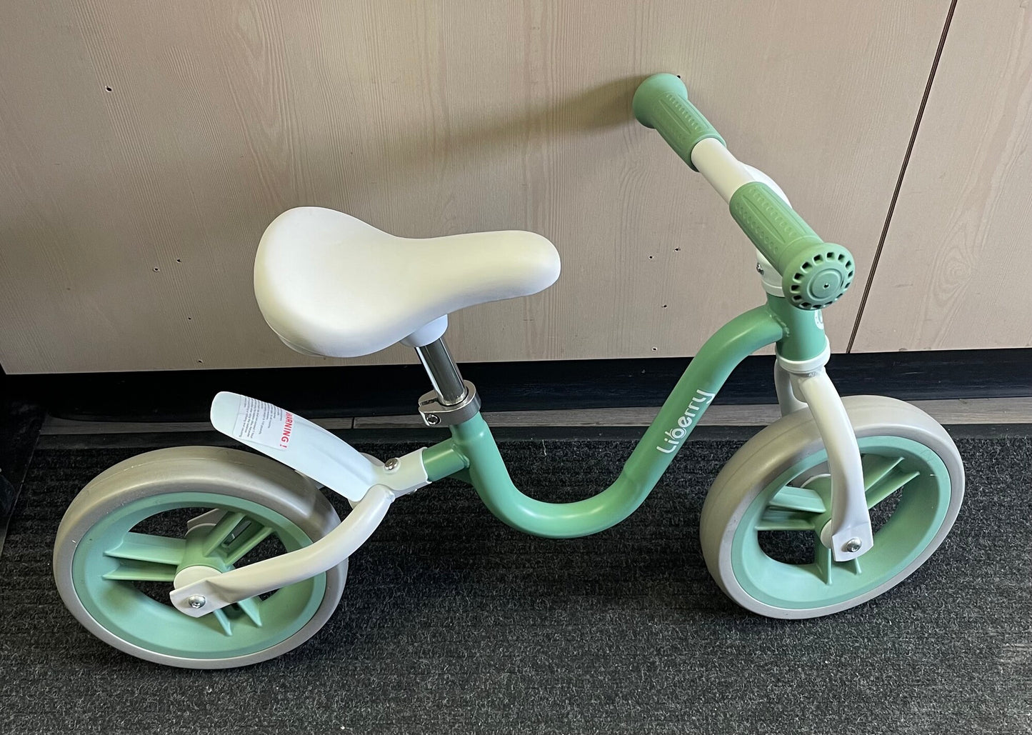 Lime Liberry Balance Bike, 18M+