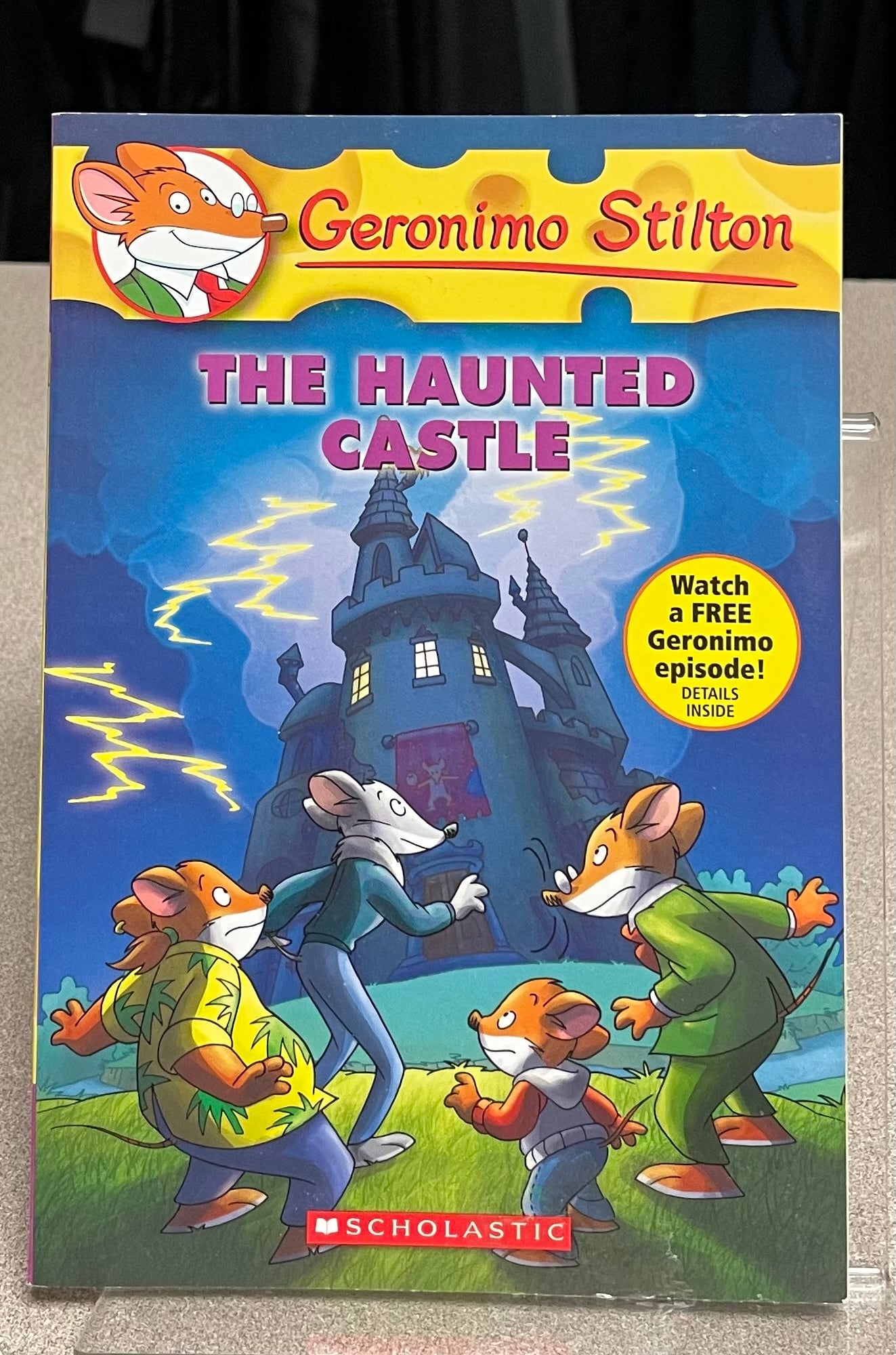 Multi The Haunted Castle, Paperback