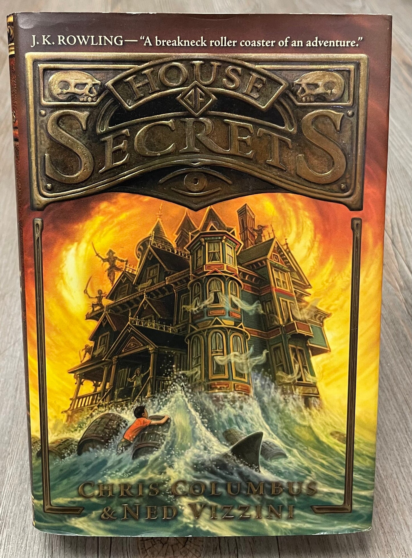 Multi House Of Secrets, Hardcover