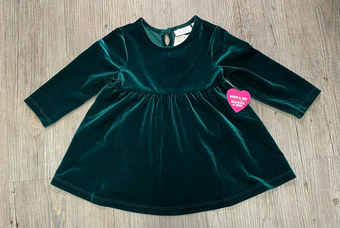 Green Childrens Place Velour Dr, 9-12M