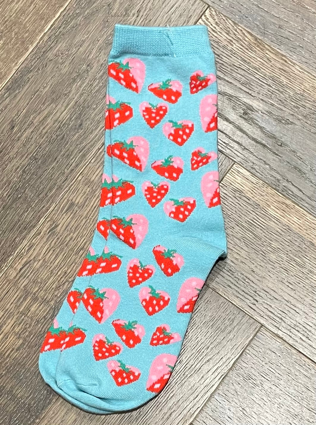 Multi Strawberry Socks, 11-2Y