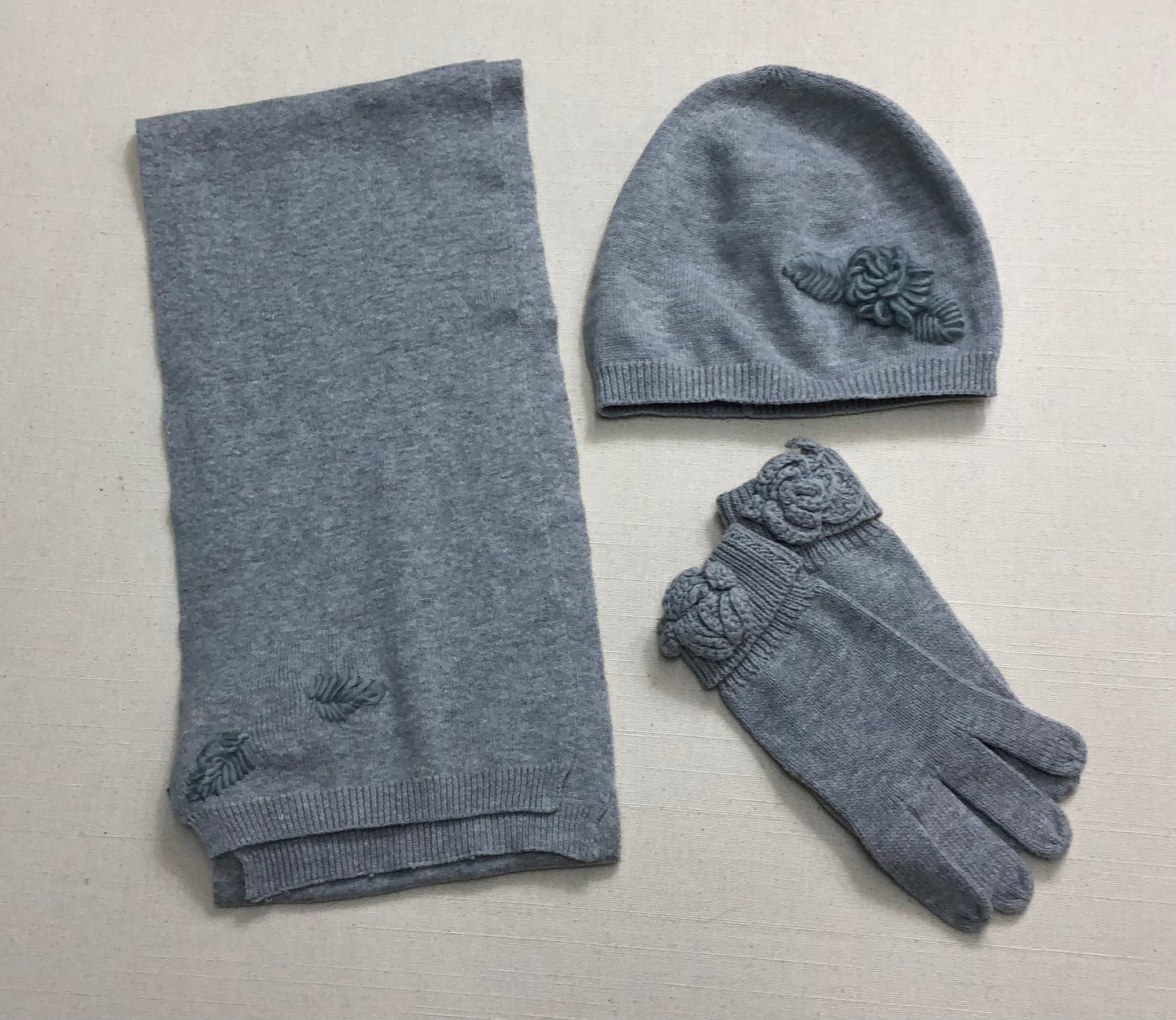 Grey UCB Knit Gloves.Mitts Set, 10-12Y