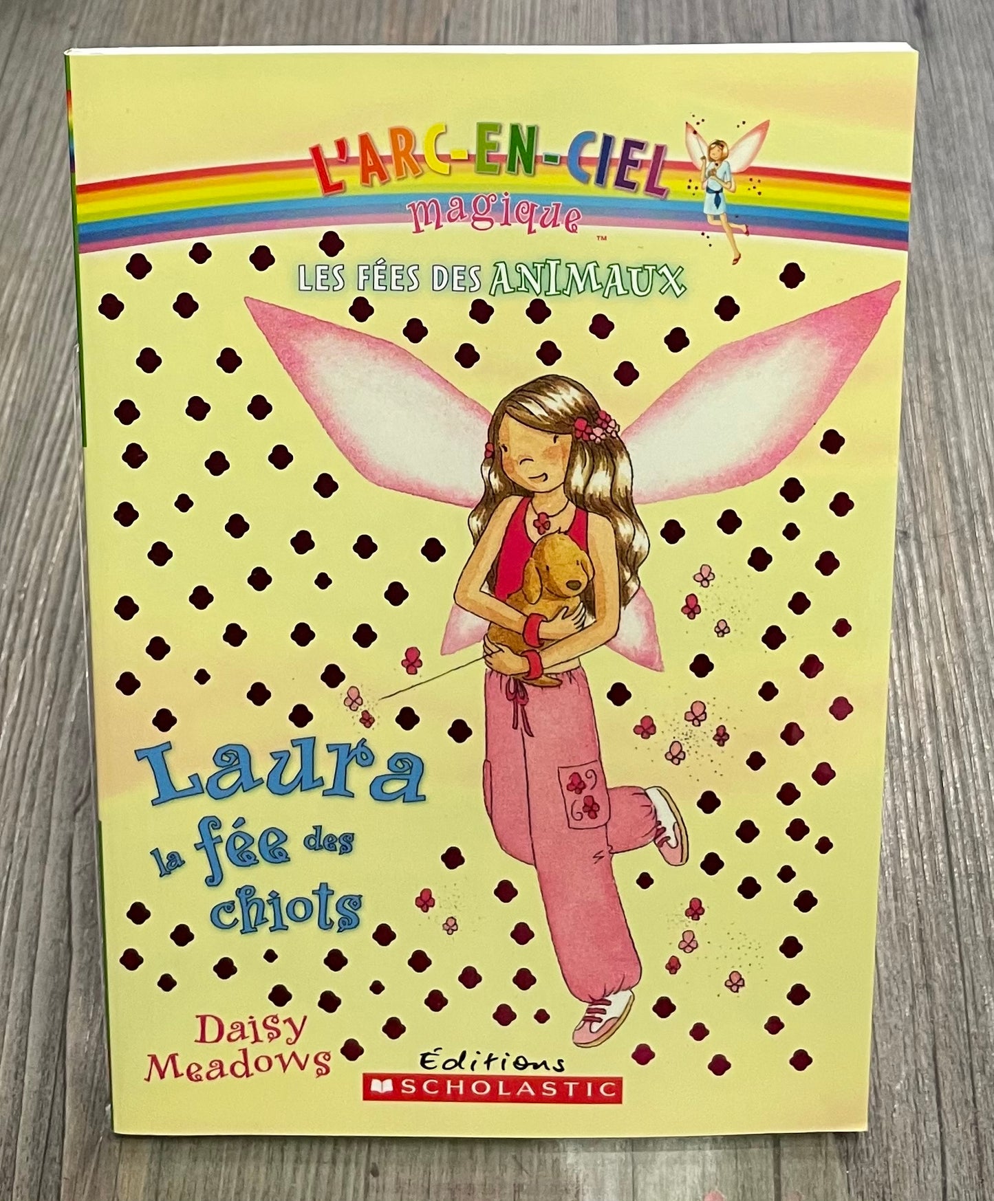 Multi Laura La Fee Des Chiots, Paperback