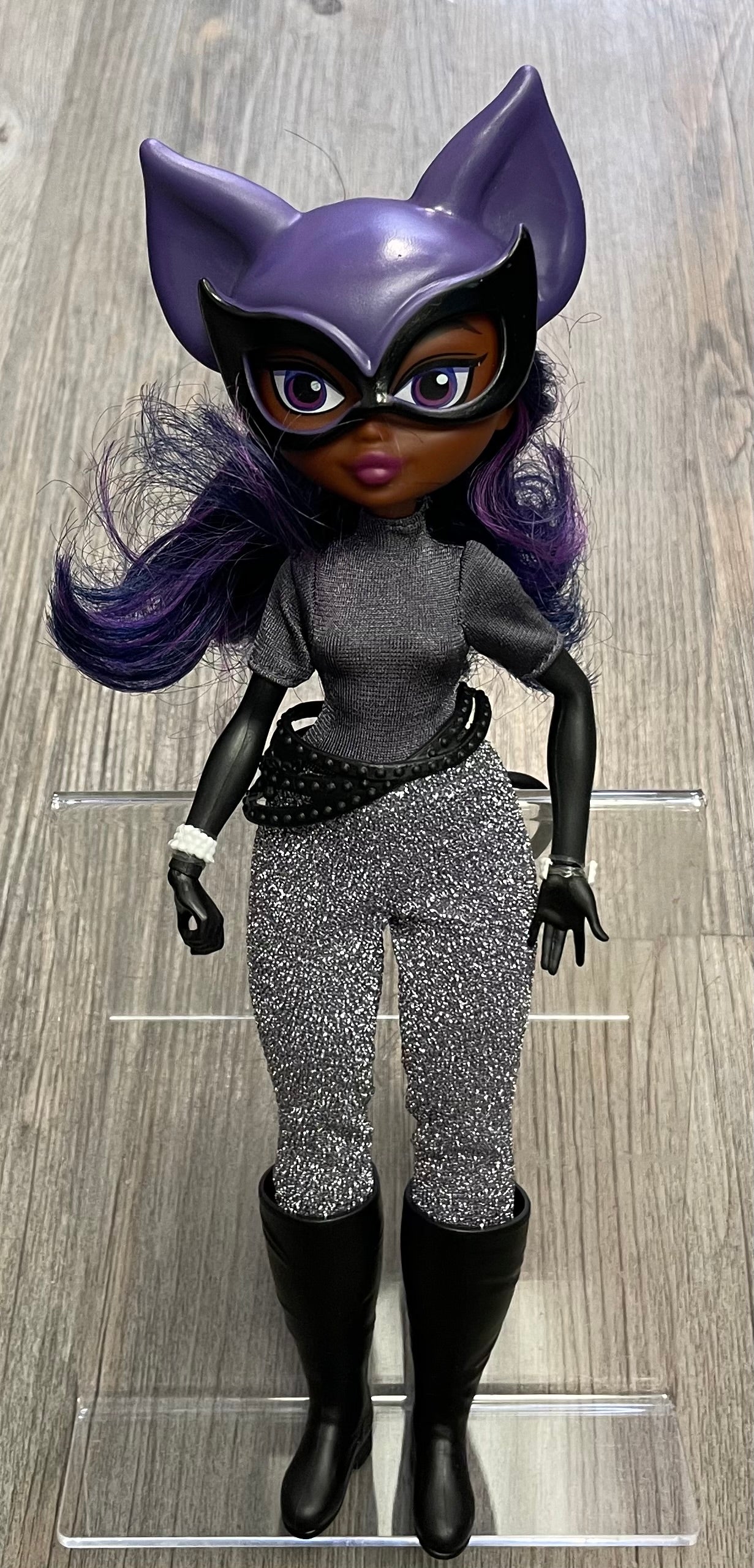 Purpl Super Girl Dc Cat Woman, 11 Inch