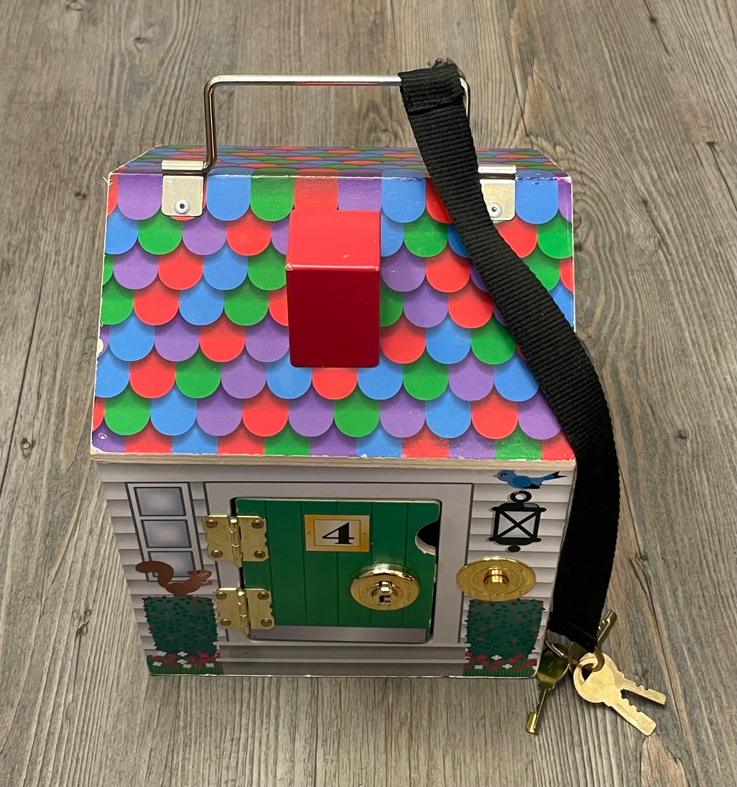 Multi M&D Wooden Door Bell Hous, 3Y+
