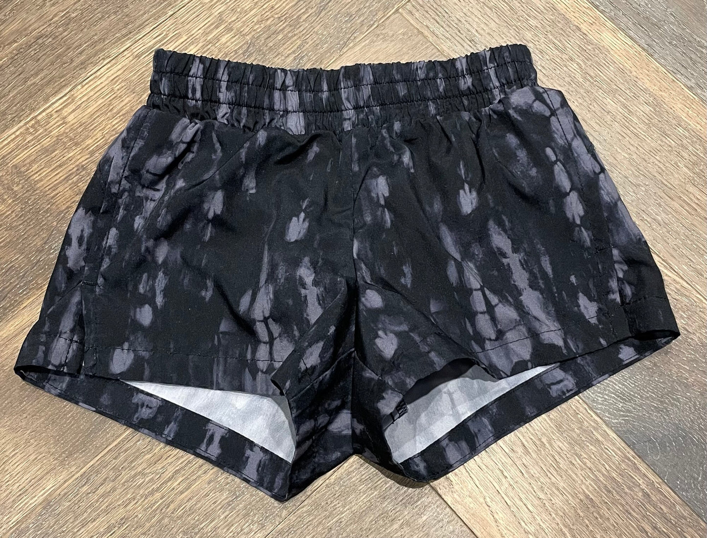 Black Old Navy Active Shorts, 5Y