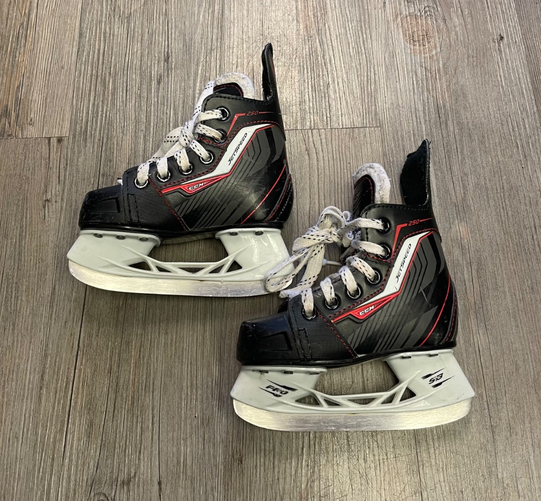 Black CCM Hockey Skates, 8T
