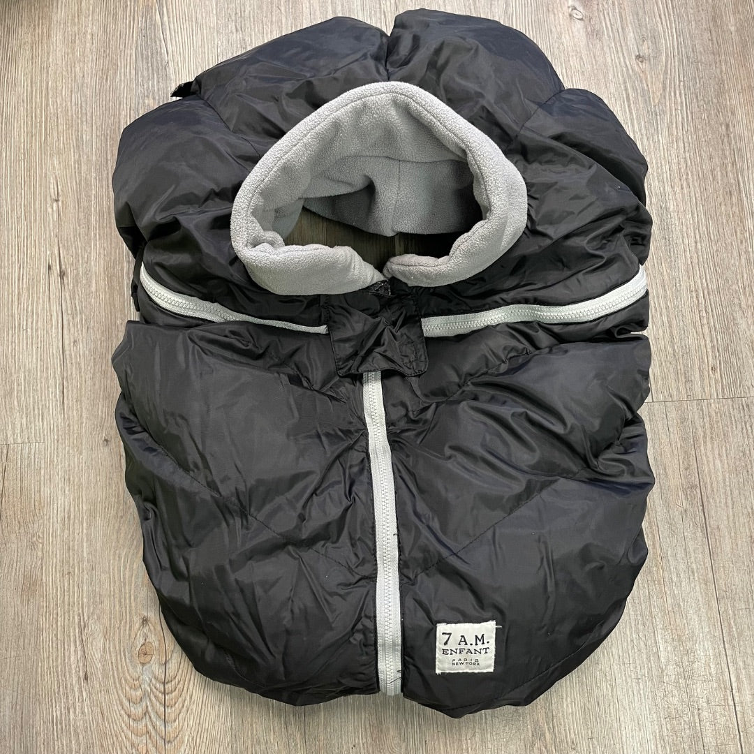 Black 7AM Carseat Winter Cover, Pre-owned