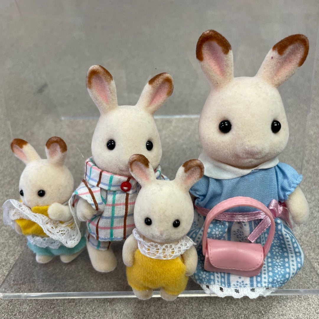 Multi Colour Calico Critters Rabbit Family, 3Y+