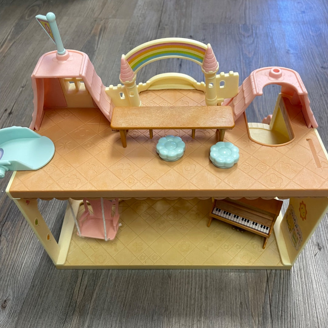 Multi Colour Calico Critters Nursery, 3Y+