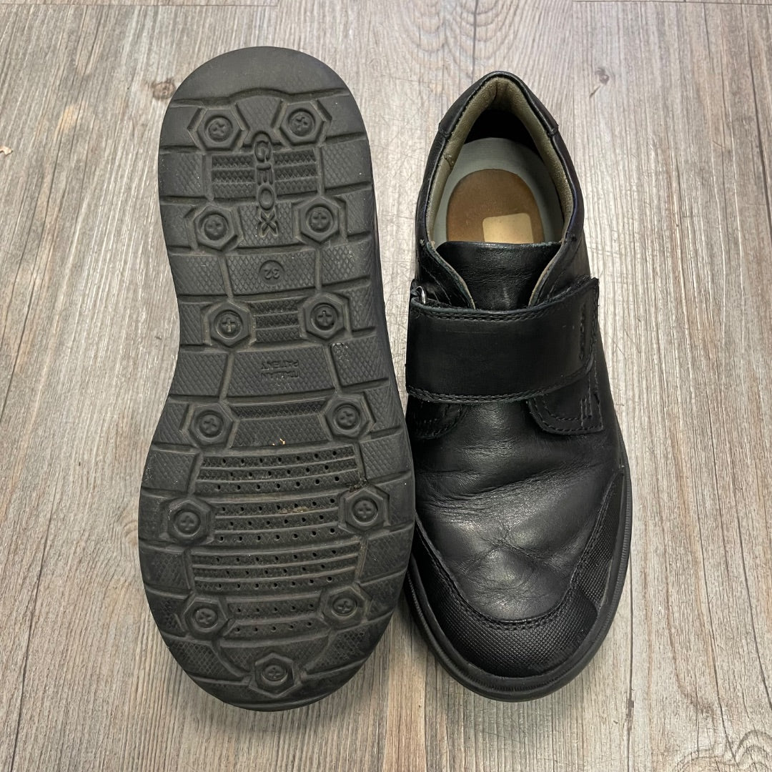 Black Geox Velcro Dress Shoes, 1Y
