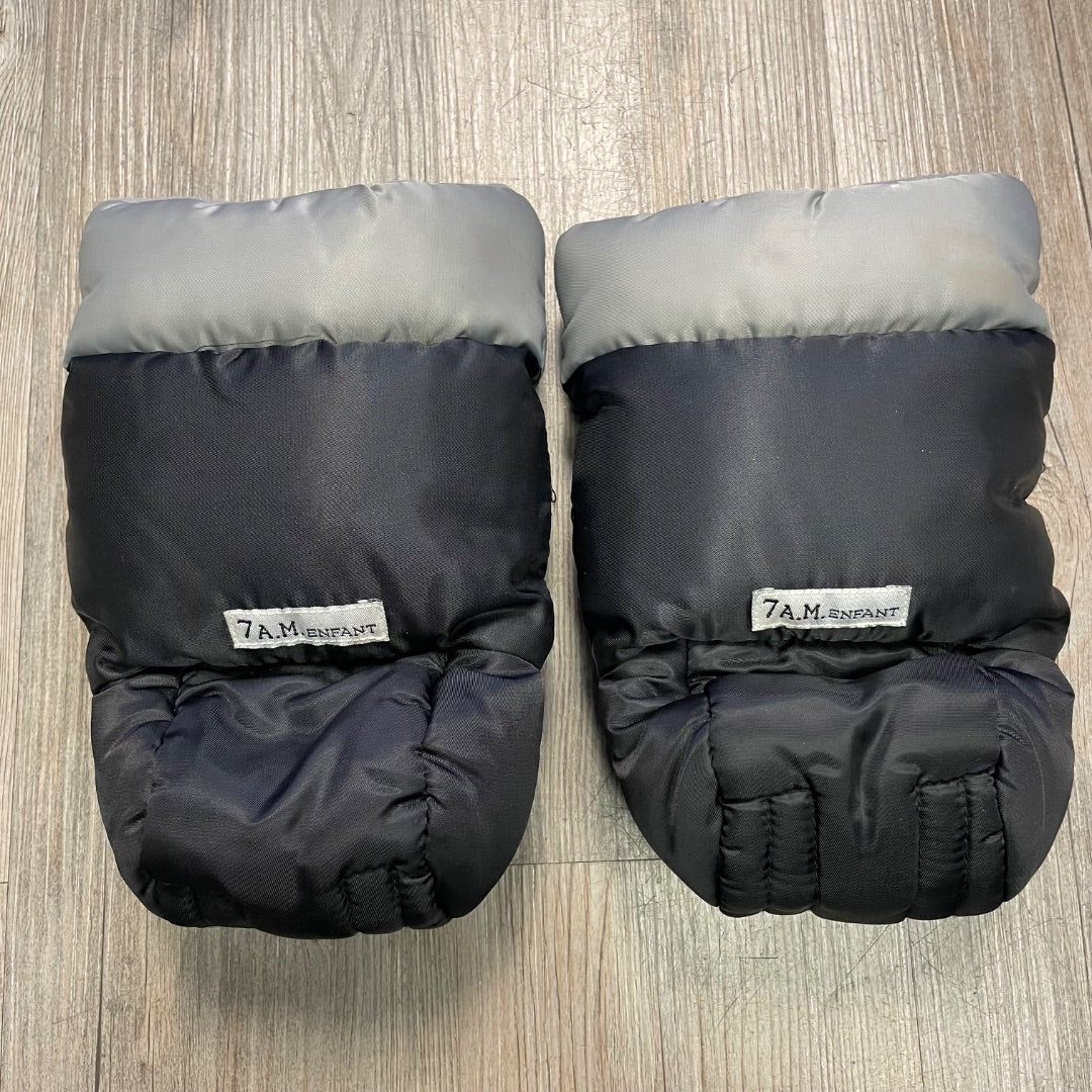 Black 7AM Stroller Winter MittsWarm Muffs, Pre-owned