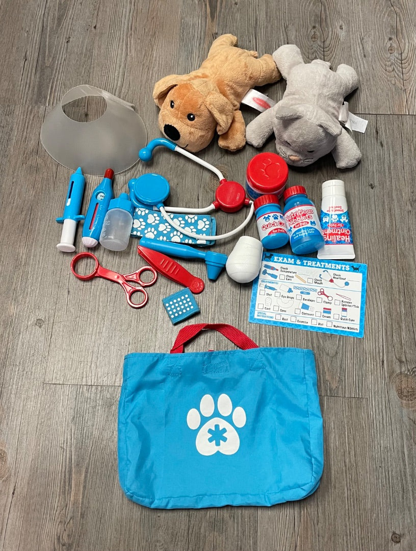 Multi Colour M&D Examine and Treat Pet Vet Play Set, 3Y+