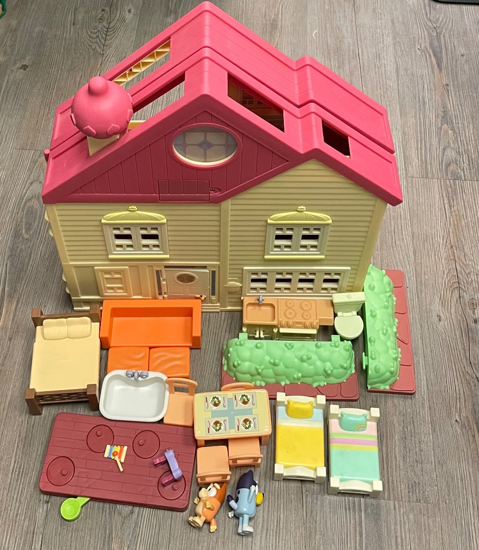Multi Colour Bluey Ultimate Light And Sounds Play House Set, 3Y+