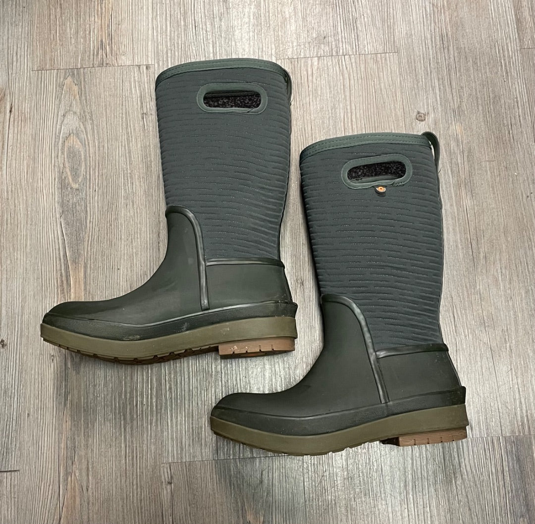 Green Bogs Winter Boots, 7Y
