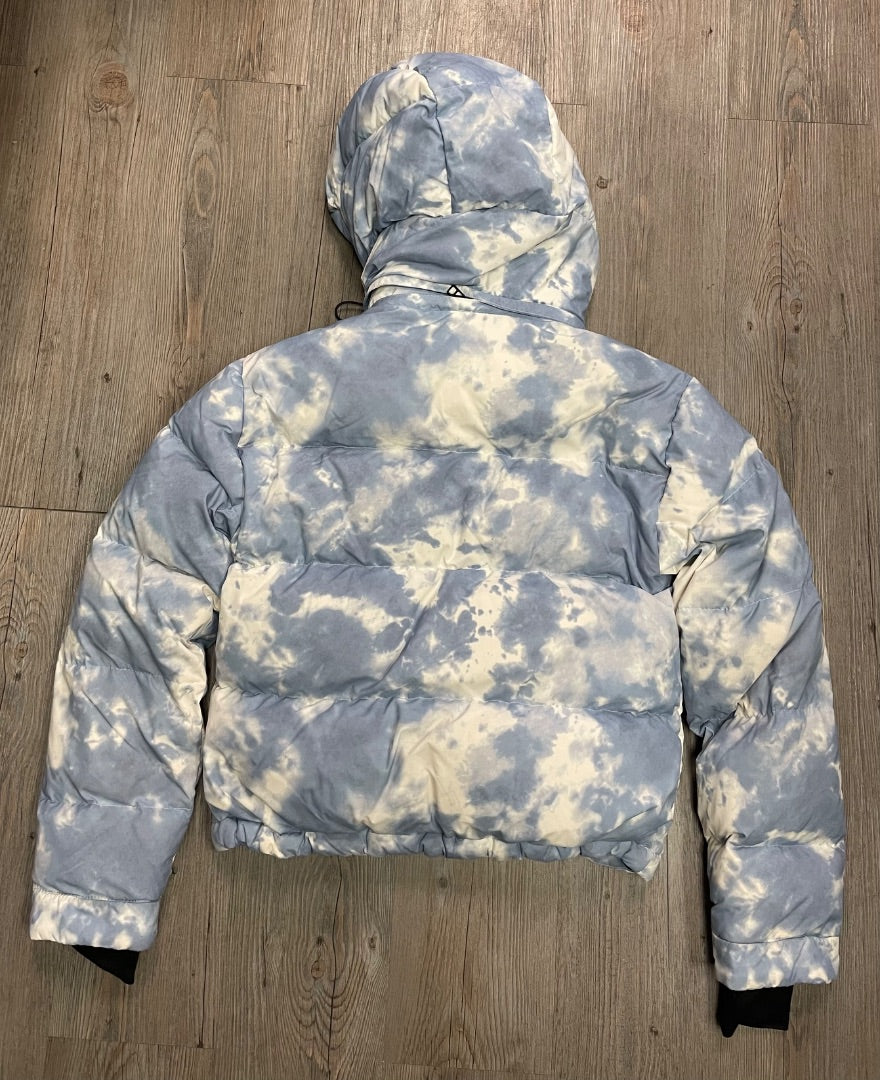 Blue & White Tie Dye, Aritzia SuperSnug Puff Down Jacket, 3XS