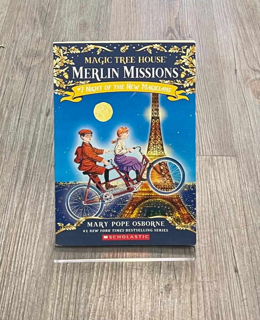 Multi Colour Magic Tree House #7, Paperback