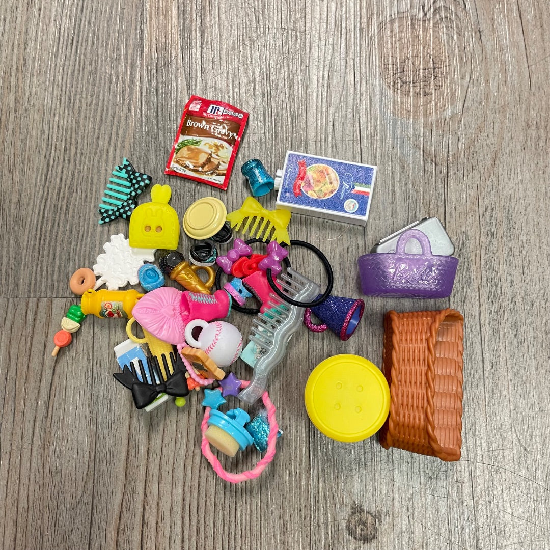 Multi Colour LOL OMG Doll Accessories, 3Y+