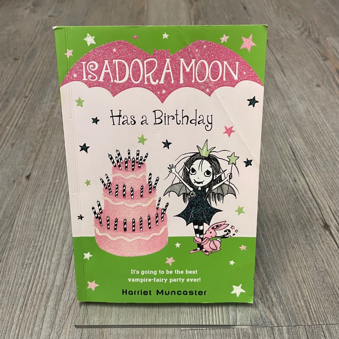 Multi Colour Isadora Moon #4, Paperback