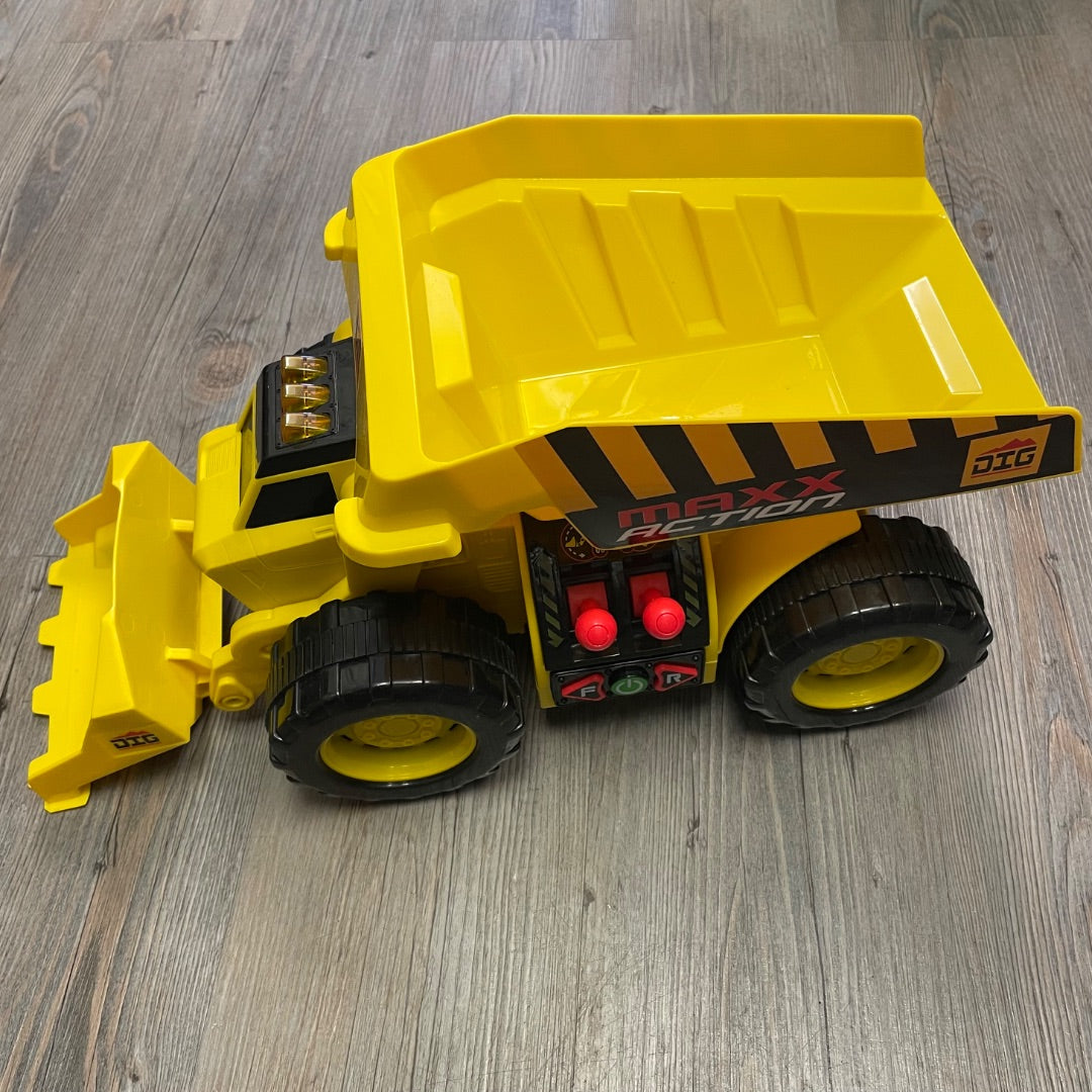Yellow Maxx Action 2 in1 Dump Truck, 3Y+