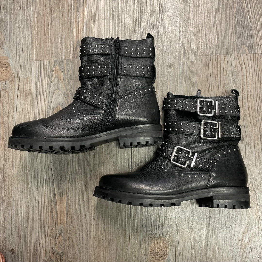 Black Zara Fall Boots 35 ,5Y Shoes Size