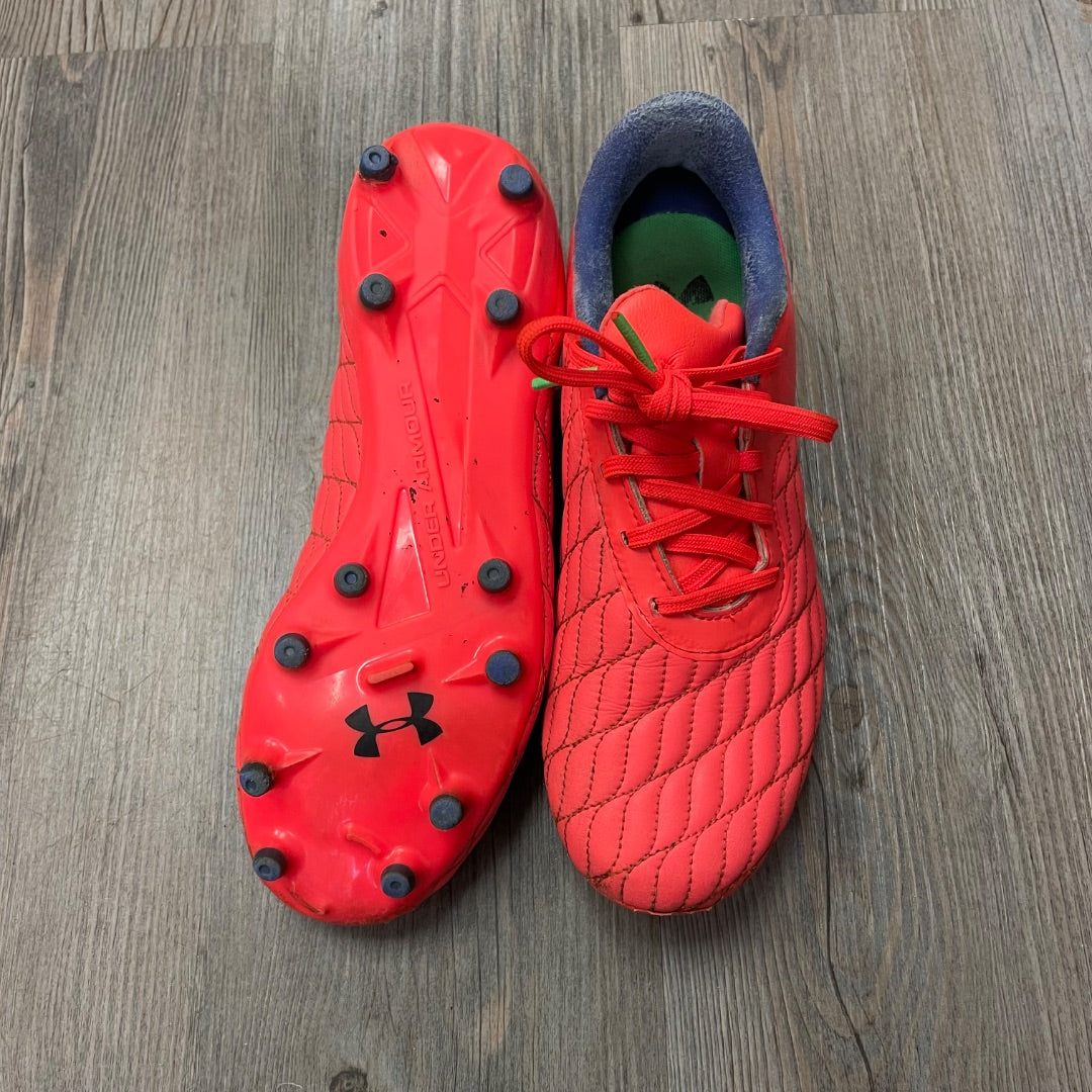 Neon Orange Under Armour Soccer Cleats, M6/W7.5Y