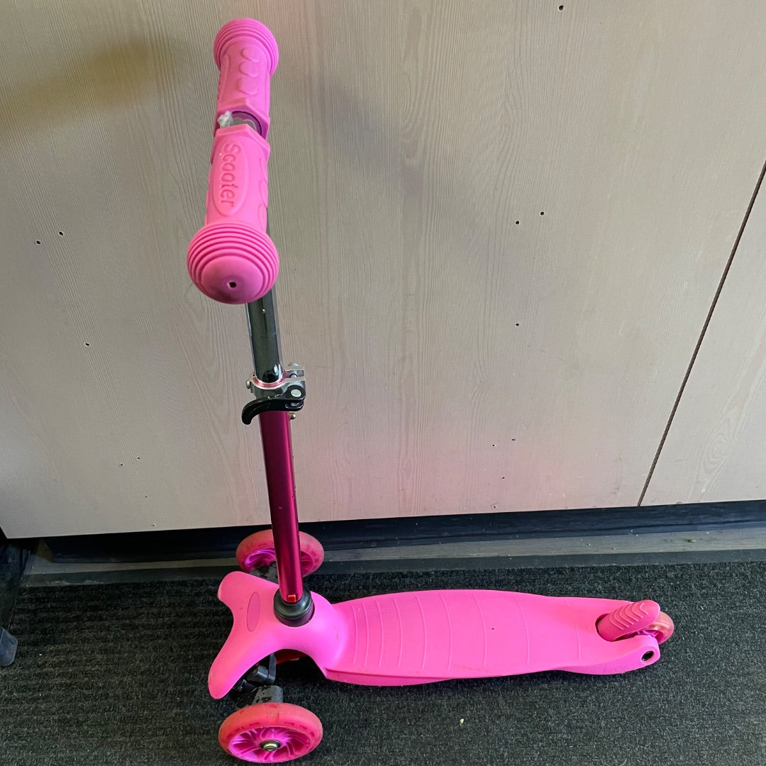 Pink Rugged Racer Scooter, 2Y+