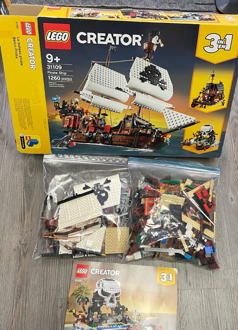 Multi Colour Lego Creator Pirate Ship Lego 31109, 9Y+