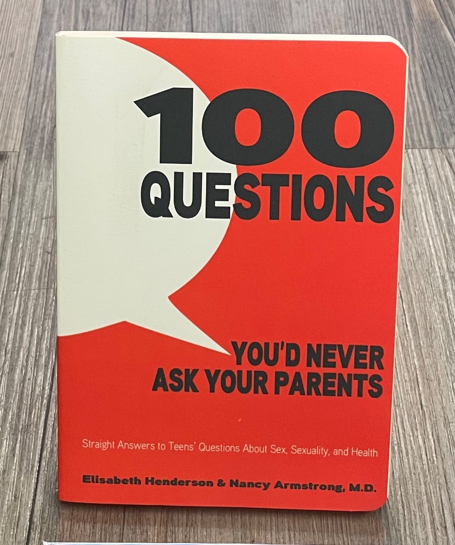 Red You'd never Ask Your Parents 100 Questions, Paperback