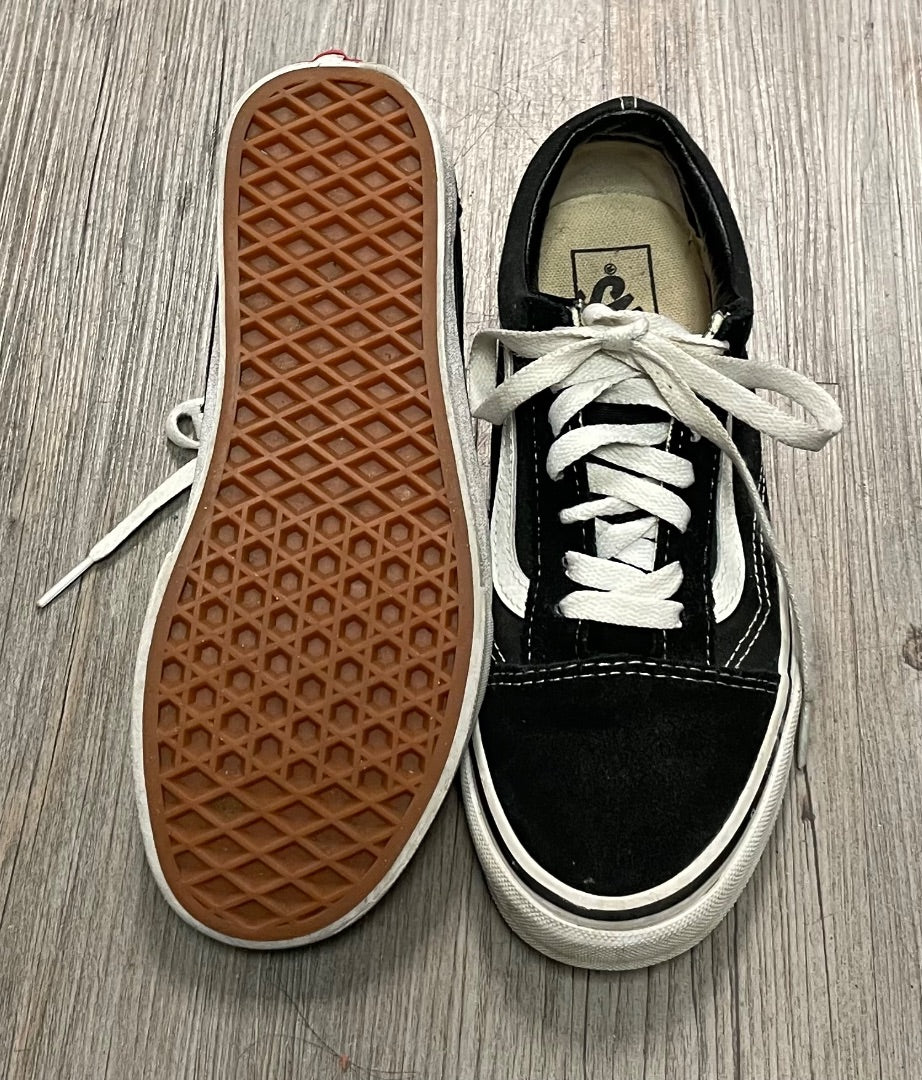 Black Vans Suede Lace Up, 4.5M - 6W