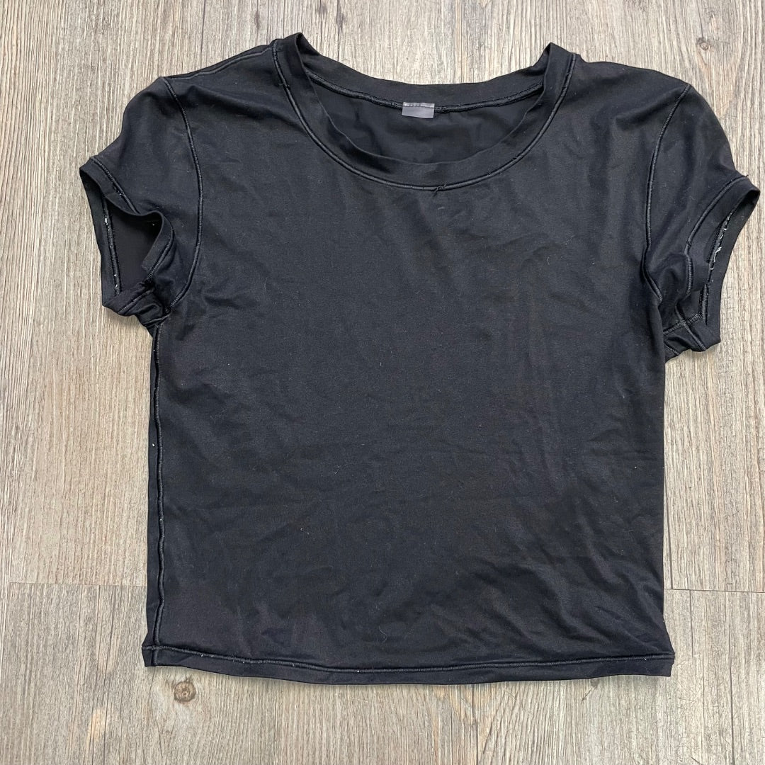 Black Aritzia Cropped Tee, 10Y