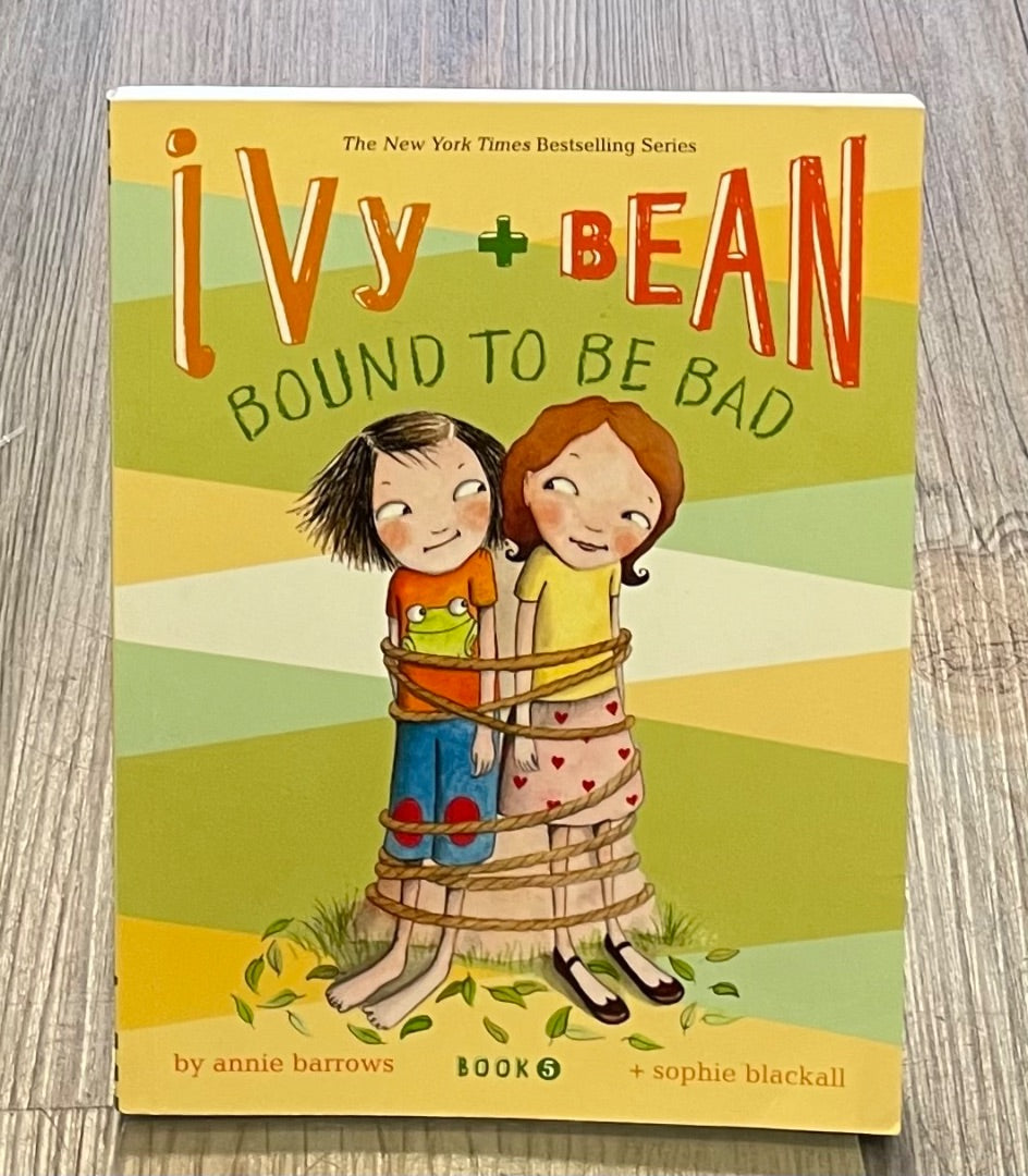 Multi Colour Ivy + Bean #5, Paperback