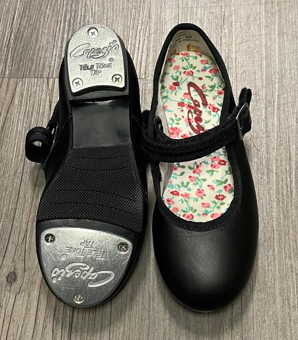 Black Capezio Tap Shoes, 10.5T