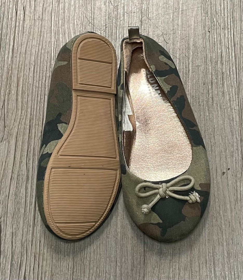 Camo Old Navy Flat Shoes, 12Y
