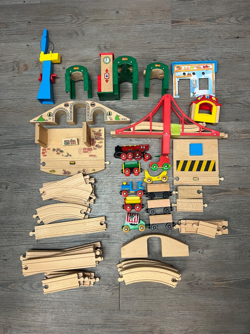 Multi Colour Brio Wooden Train Set, 3Y+