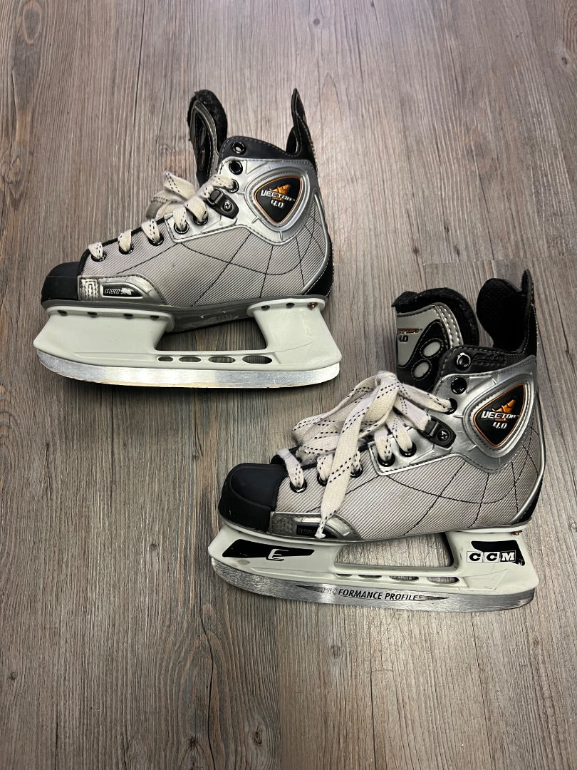 Grey CCM Vector Skates, 2.5Y