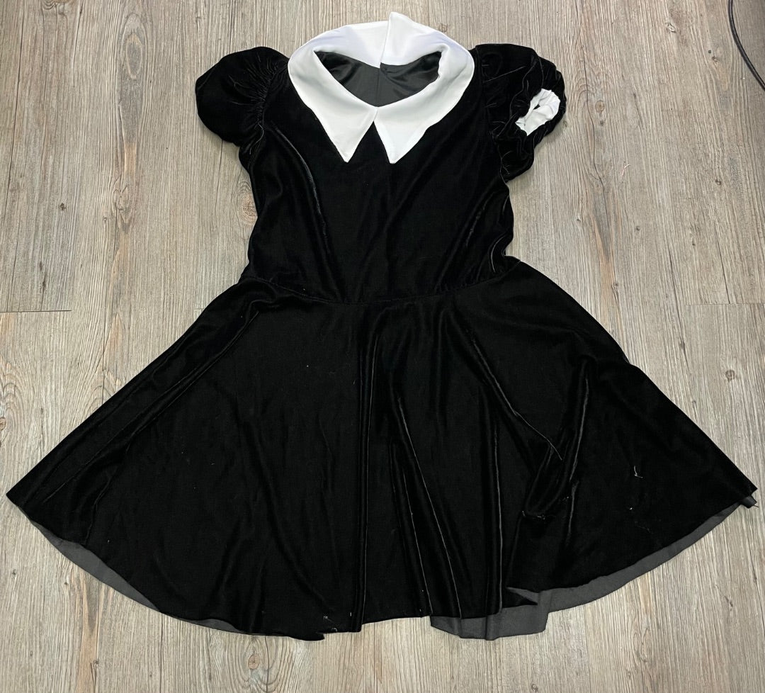 Black Wednesday Addams, 8-10Y