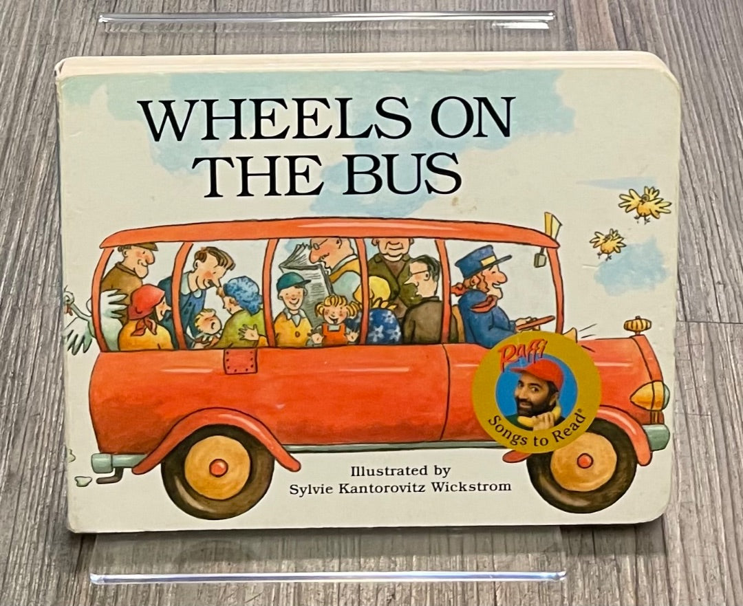 Multi Colour Wheels On The Bus, Boardbook